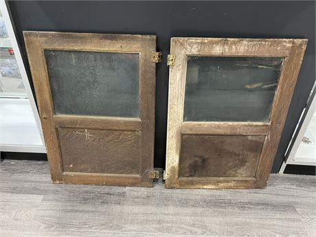 2 ANTIQUE CABINET DOORS W/GLASS FACE (20”x30”)