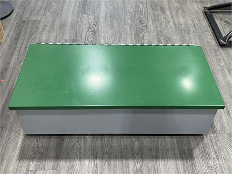 GREEN METAL PARTS CLEANER (44.5” WIDE)
