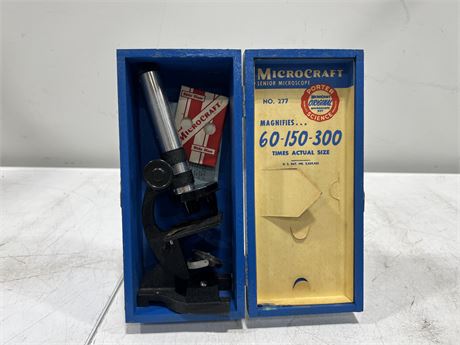 1950s MICROSCOPE IN CASE