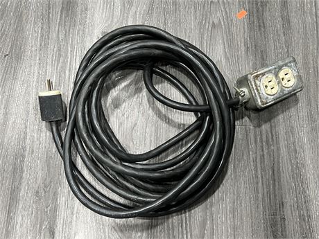 INDUSTRIAL EXTENSION CORD