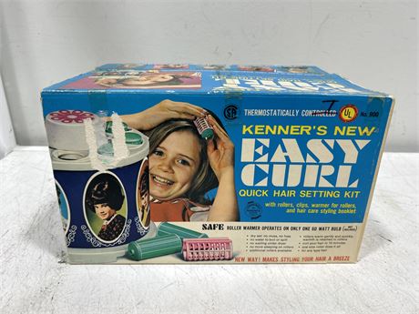 VINTAGE 1968 KENNERS EASY CURL HAIR SETTING KIT IN BOX