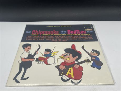 THE CHIPMUNKS SING THE BEATLES HITS - VG (SLIGHTLY SCRATCHED)