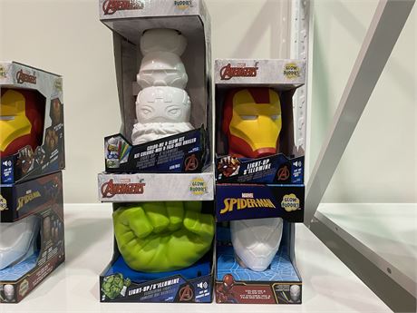 4 NEW MARVEL GLOW BUDDIES (Batteries included)