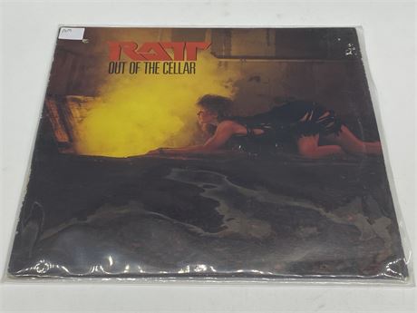 RATT - OUT OF THE CELLAR - NEAR MINT (NM)