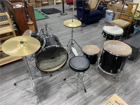 CONCERT MUSICAL INSTRUMENTS DRUM SET (SOME NEED NEW DRUM HEADS)