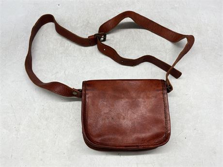 VINTAGE SWISS MILITARY LEATHER CANVAS BAG