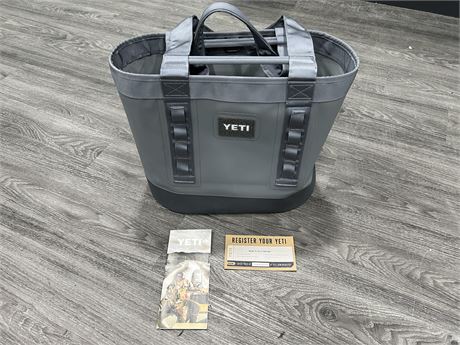 NEW CONDITION YETI CARRY BAG