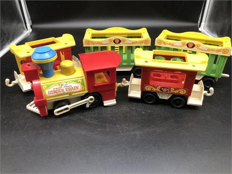 VINTAGE FISHER PRICE TOY TRAIN