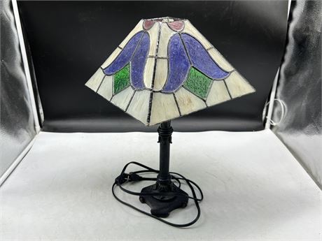 VINTAGE STAINED GLASS LAMP (16” tall)