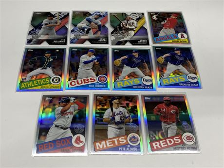 (11) 2020 TOPPS CHROME INSERTS / ROOKIES