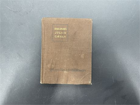 1917 JULIUS CAESAR BOOK