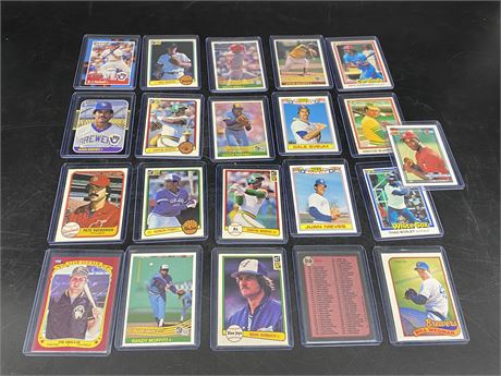 (21) 1980s MLB CARDS