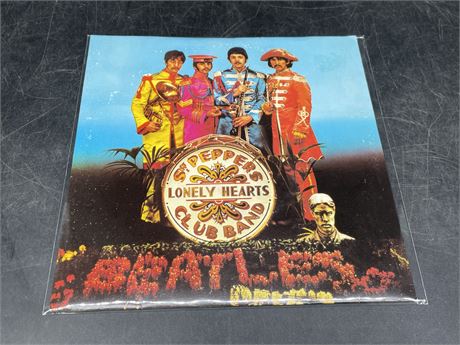 (45") THE BEATLES - ‘SGT PEPPER’S LONELY HEARTS CLUB BAND’ PICTURE SLEEVE DISC
