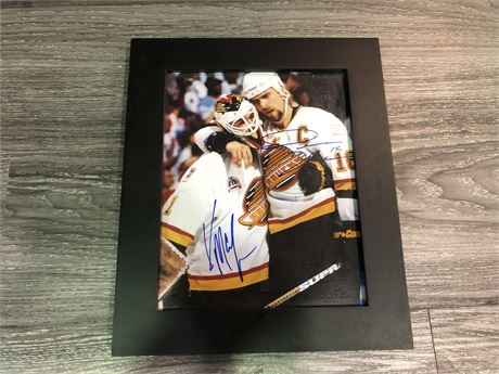 AUTHENTIC McLEAN & LINDEN SIGNED 1994 PICTURE (10.5"W x 12.5"T)