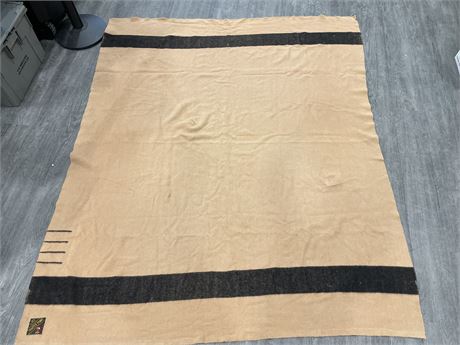 TRAPPER 4 POINT WOOL BLANKET - 72”x84” - HAS SOME MENDS