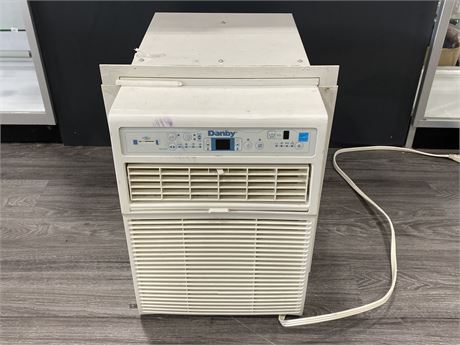 DANBY AIR CONDITIONER (Working)