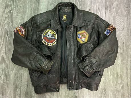 US AIR FORCE LEATHER JACKET (ADULT SMALL) SMOKE ODOR
