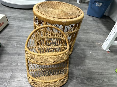 VINTAGE WICKER WALL MOUNT SHELF UNIT AND SIDE TABLE