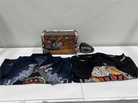 ORANGE COUNTY CHOPPERS COLLECTABLES & 2 T-SHIRTS