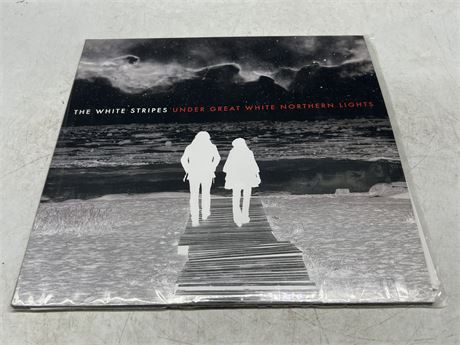 THE WHITE STRIPES - UNDER GREAT WHITE NORTHERN LIGHTS 2LP - G (Scratched)