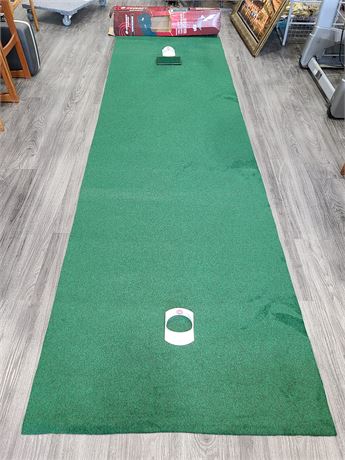 ODYSSEY DELUXE PUTTING MAT
