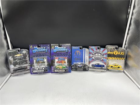 6 NEW GREENLIGHT / MUSCLE MACHINES DIECAST CARS