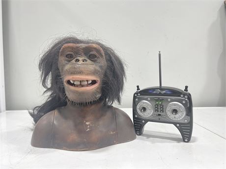 REMOTE CONTROL TALKING PLANET OF THE APES HEAD - BATTERY OP 11” TALL