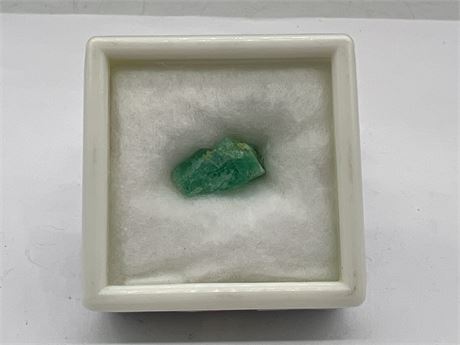 GENUINE FINE GREEN COLOMBIAN EMERALD CRYSTAL - 4.83CT