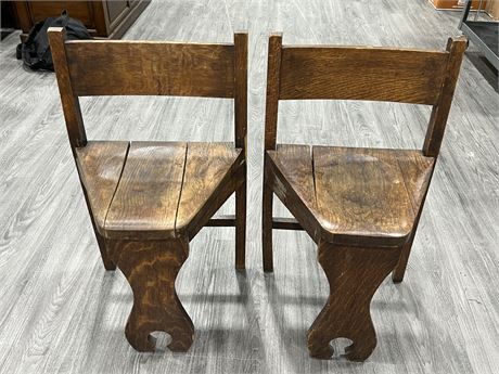 2 UNIQUE VINTAGE WOOD CHAIRS (29” tall)