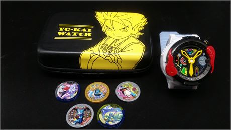 LIMITED EDITION - YO KAI WATCH - COLLECTORS CASE, WATCH AND DISCS