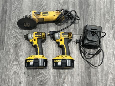 3 DEWALT POWER TOOLS - ALL WORKING W/BATTERIES & CHARGER
