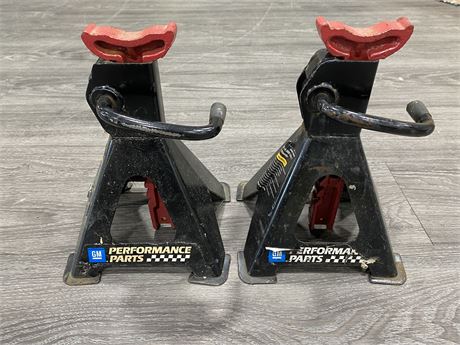 PAIR OF CAR JACK STANDS