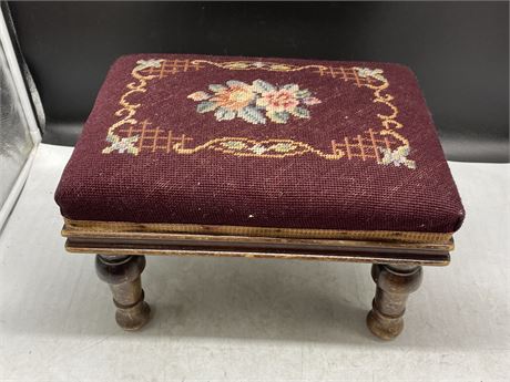 ANTIQUE EMBROIDERED FOOT STOOL 15”x11”x9”