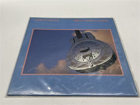 DIRE STRAITS - BROTHERS IN ARMS - NEAR MINT (NM)