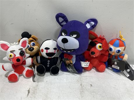 6 FIVE NIGHTS AT FREDDYS DOLLS - SMALLER ONES ALL HAVE TAGS