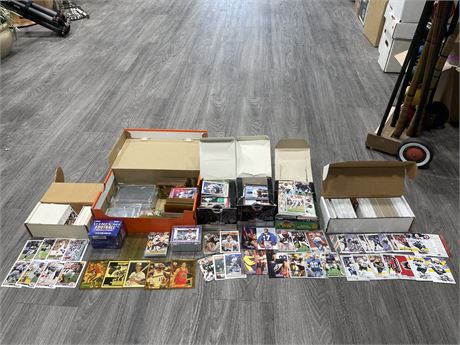 LARGE LOT OF 80’S & 90’S SPORTS CARDS SOME NEW (NHL, NFL, ETC)