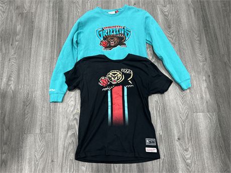 MITCHELL & NESS VANCOUVER GRIZZILIES CREWNECK AND TSHIRT