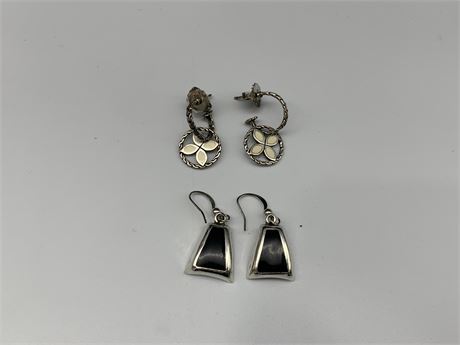 2 PAIRS OF MEXICAN SILVER EARRINGS W/BLACK ONYX STONE
