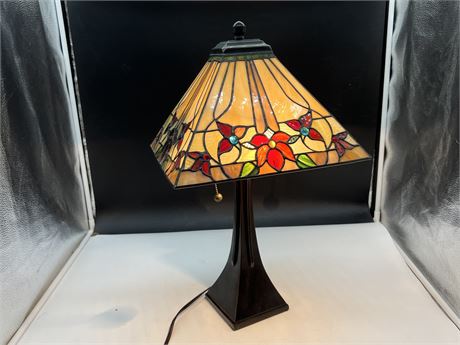 VINTAGE STAINED GLASS LAMP - WORKS (22”)