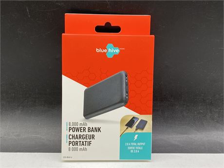 NEW BNIB BLUE HIVE POWER BANK CHARGER (2 USB PORTS)
