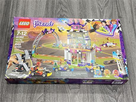 LEGO FRIENDS OPEN BOX LEGO (41352)