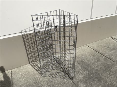 3 SIDED STEEL GRID WALL DISPLAY RACK 4ft TALL 2ft WIDE