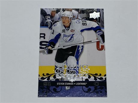 ROOKIE STEVEN STAMKOS YOUNG GUNS CARD