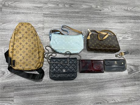 6 WOMENS PURSES / WALLETS (Authentication unknown)