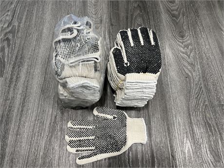 24 PAIRS OF GARDENING GLOVES - SIZE MED / LARGE