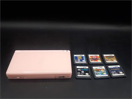 NINTENDO DS LITE CONSOLE WITH GAMES - VERY GOOD CONDITION