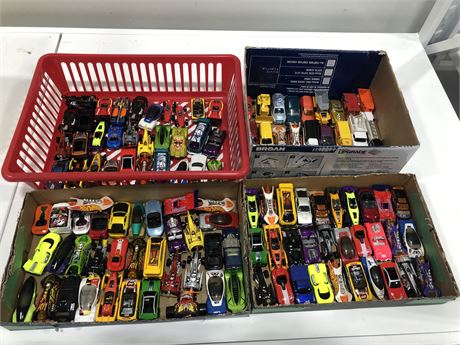 LOT OF DIE CAST CARS - MOSTLY HOT WHEELS