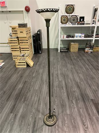 6 FT LIGHT STAND (Working)