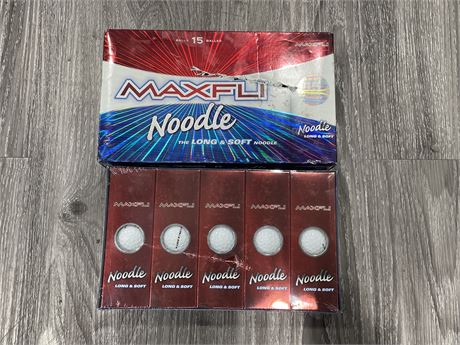 NEW 15 PACK OF NEW MAXFLI NOODLE GOLF BALLS