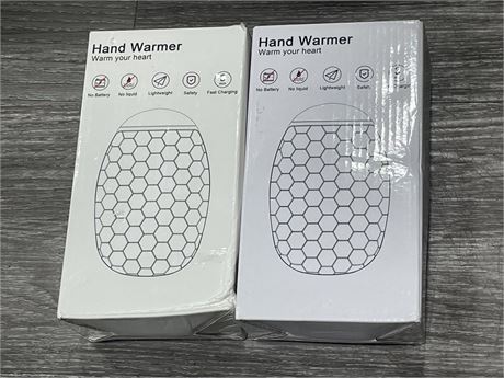 2 SEALED HAND WARMERS